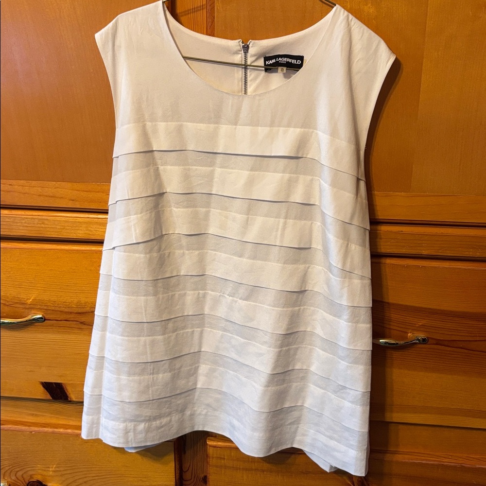 NWOT. Karl Lagerfeld Cream Sleeveless Top XL